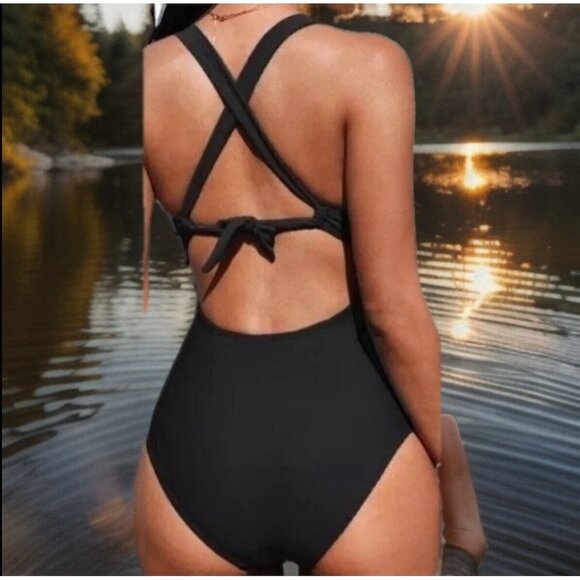 Cupshe Women XS Black One Piece Swimsuit Cutout Tie Back Crossback Tummy Control - Picture 2 of 5